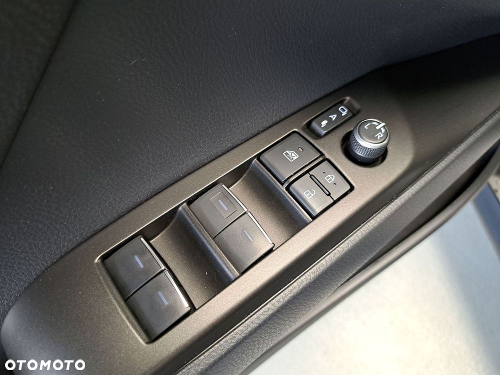 Toyota Camry 2.5 Hybrid Prestige CVT - 36