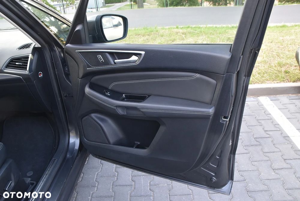 Ford S-Max 2.0 TDCi Titanium PowerShift - 37