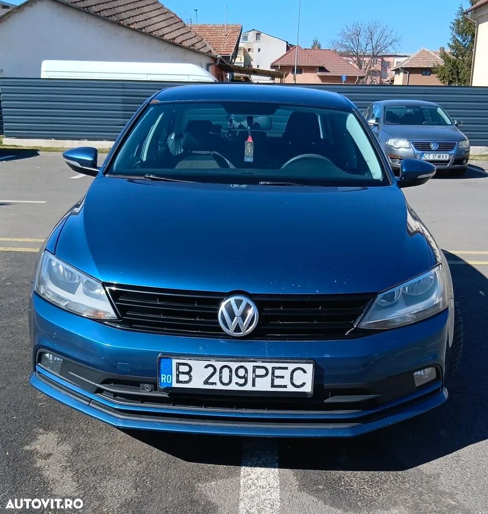 Volkswagen Jetta 1.2 TSI Comfortline - 1