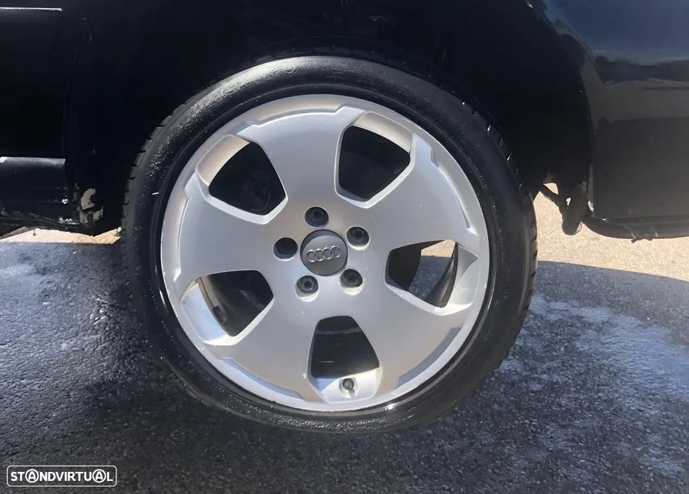 Audi (B5) A4 Avant 2.5 TDI de 2000 para peças - 7