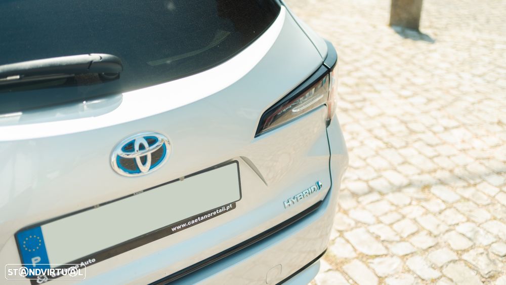 Toyota Corolla Touring Sports 1.8 Hybrid Comfort+P.Sport - 4