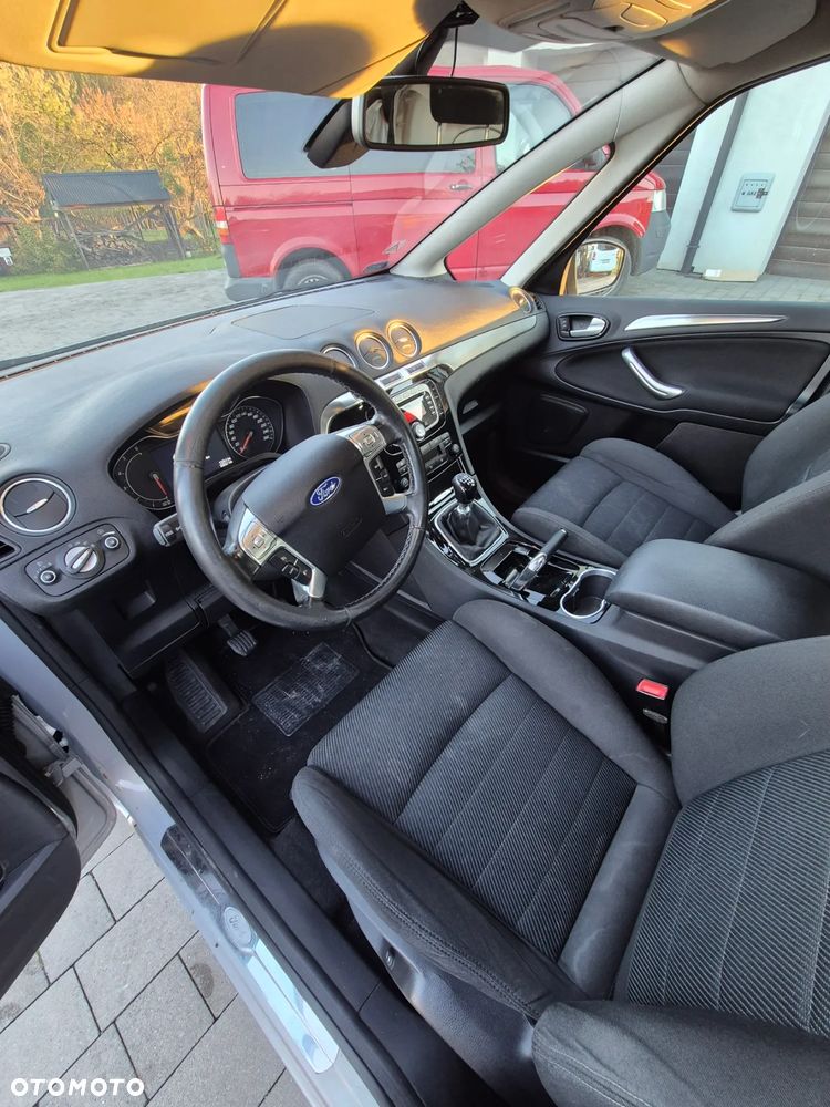Ford S-Max - 7