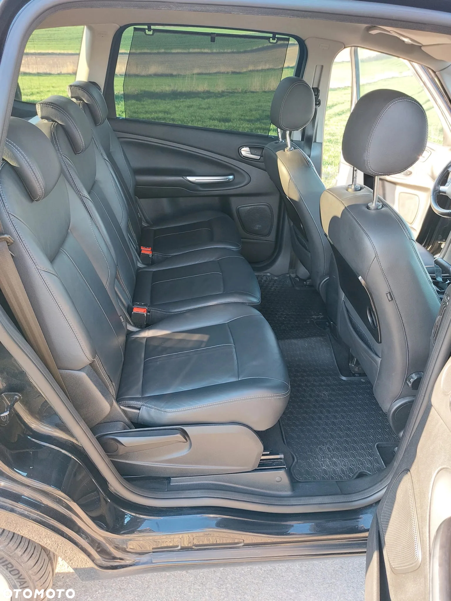 Ford S-Max - 21