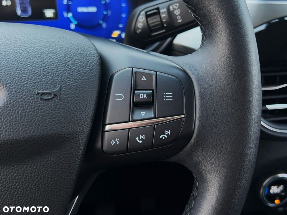 Ford Kuga - 22