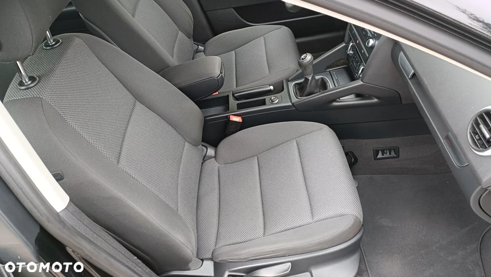 Audi A3 Sportback 1.6 Limited Edition - 6