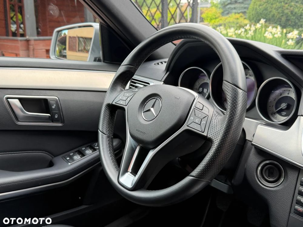 Mercedes-Benz Klasa E 200 Avantgarde - 27