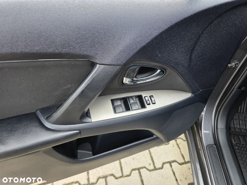 Toyota Avensis 1.8 Sol plus - 16