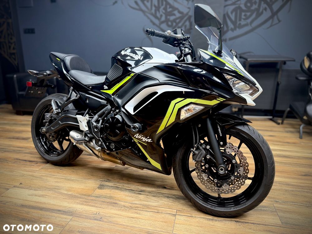 Kawasaki Ninja - 1