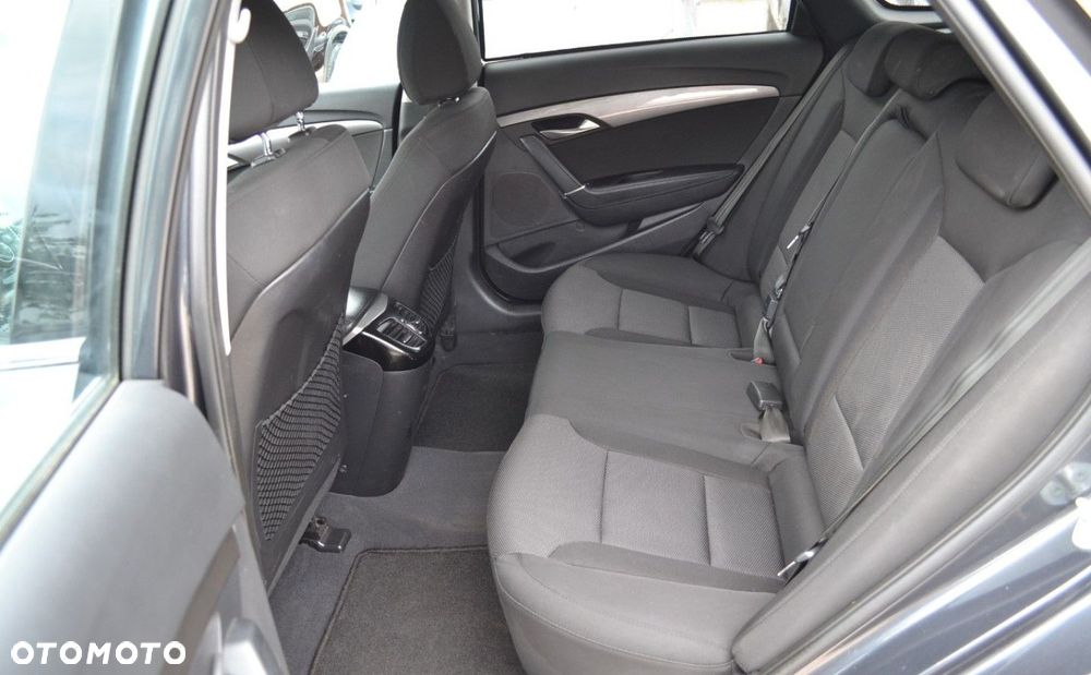 Hyundai i40 Kombi 1.6 Trend - 8