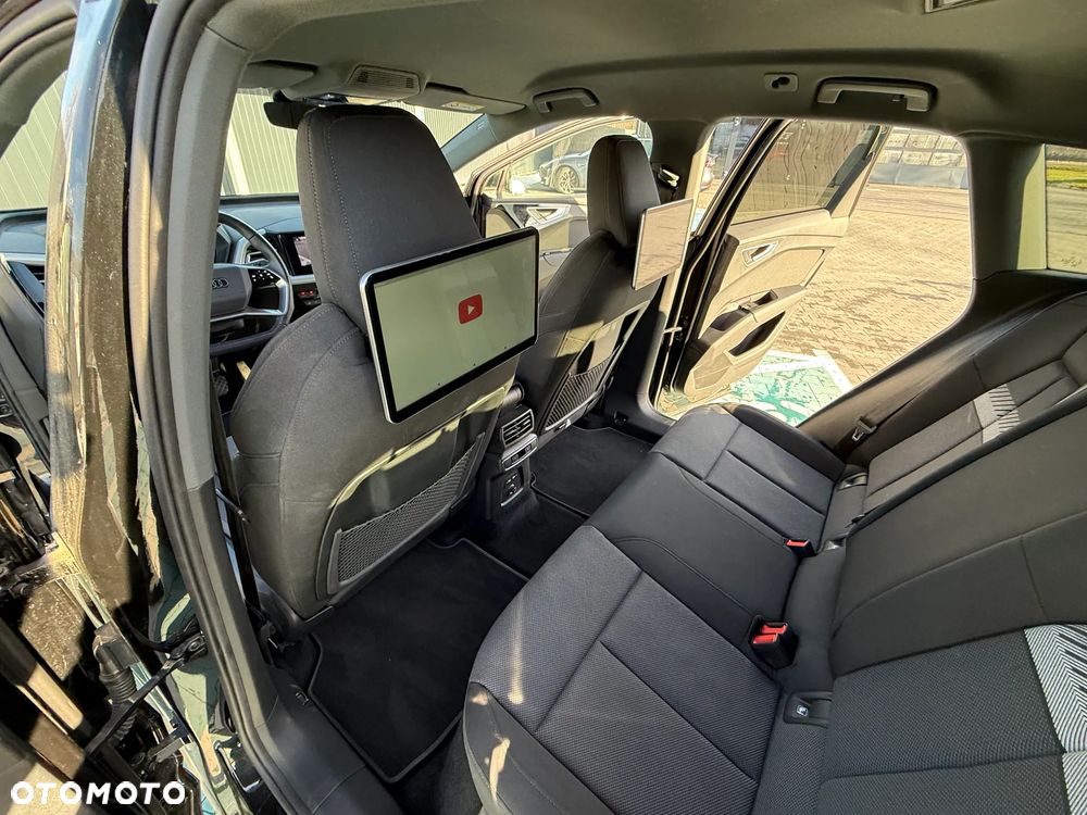 Audi Q4 e-tron 50 quattro - 16