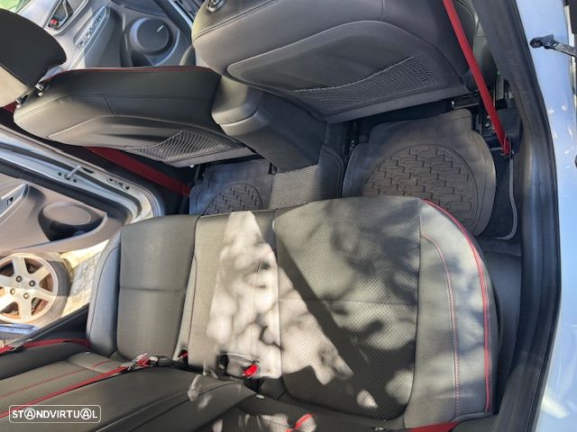 Hyundai Kauai 1.6 CRDi Premium 7DCT - 8