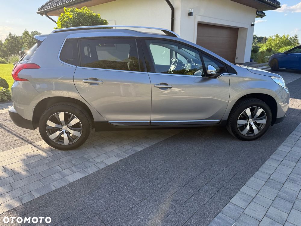 Peugeot 2008 1.6 VTi Allure - 9