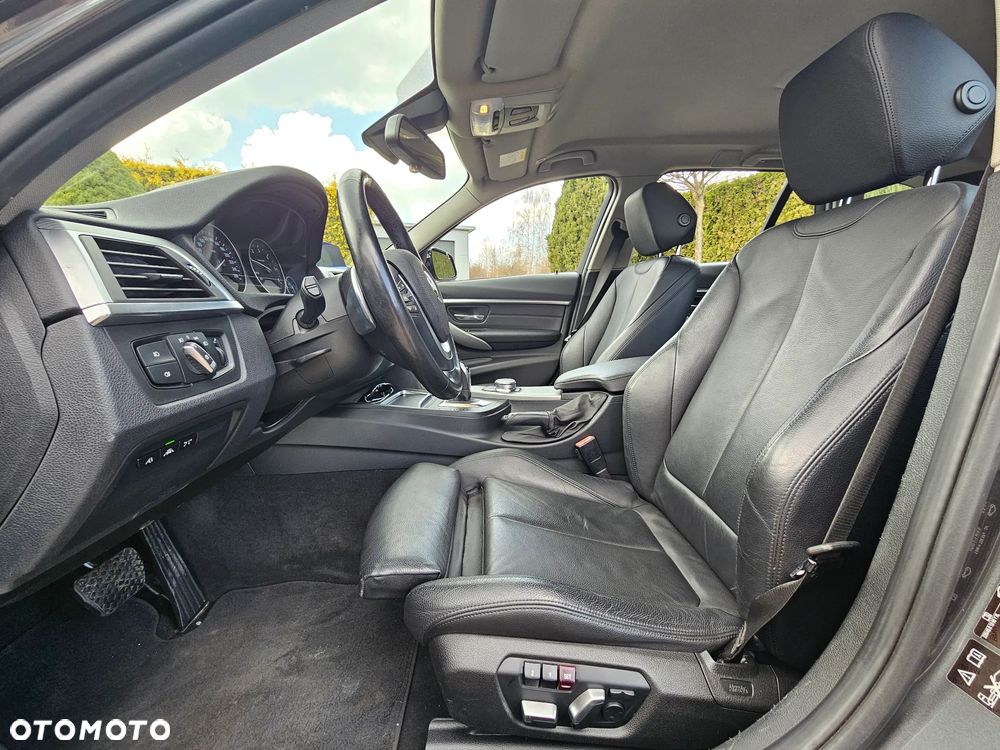 BMW Seria 3 320d xDrive Sport Line Shadow sport - 7