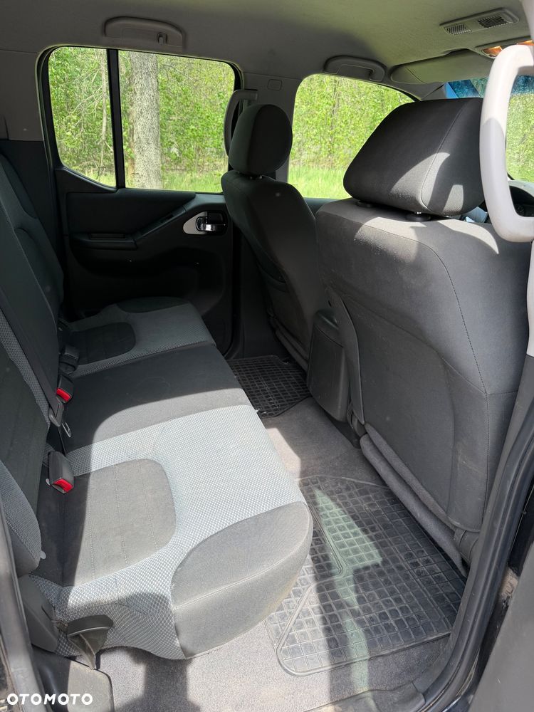Nissan Navara 2.5 D LE - 11