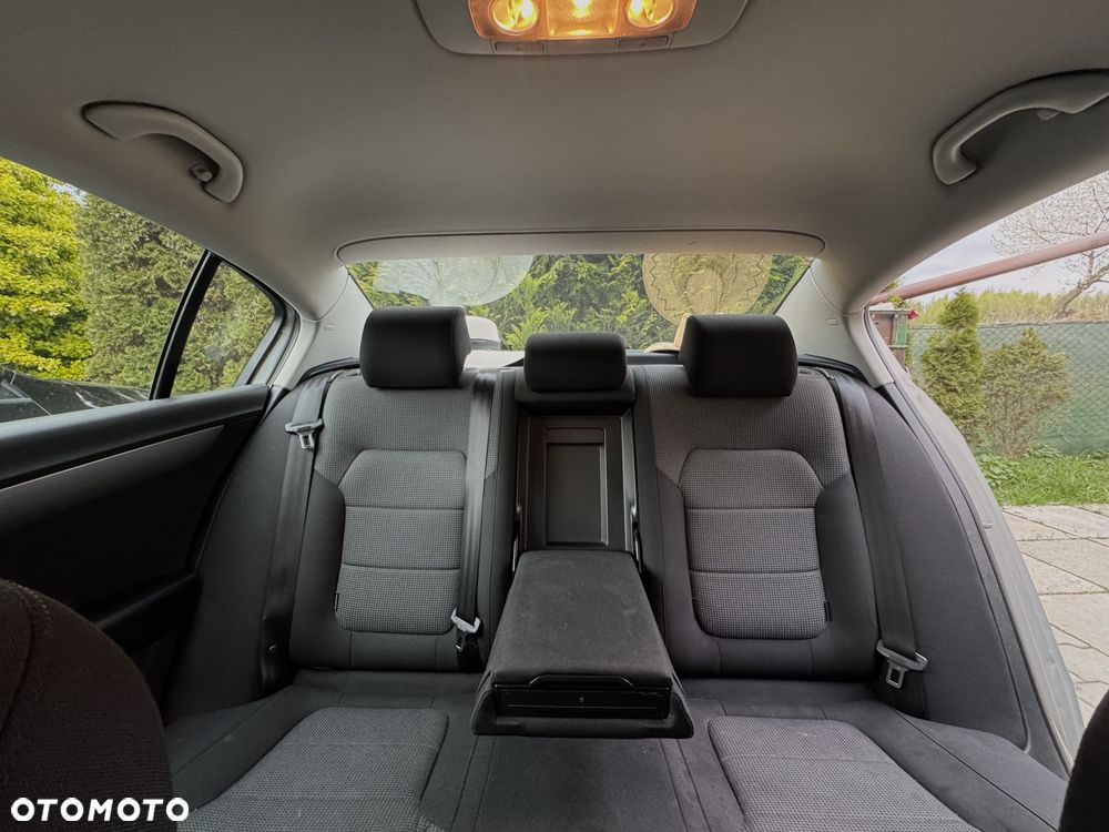 Volkswagen Passat 1.4 TSI Comfortline BlueMotion Technology - 8