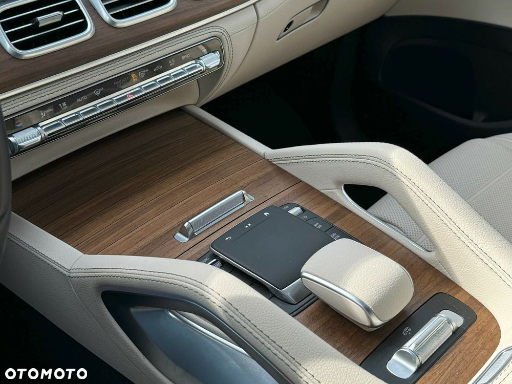 Mercedes-Benz GLE - 28