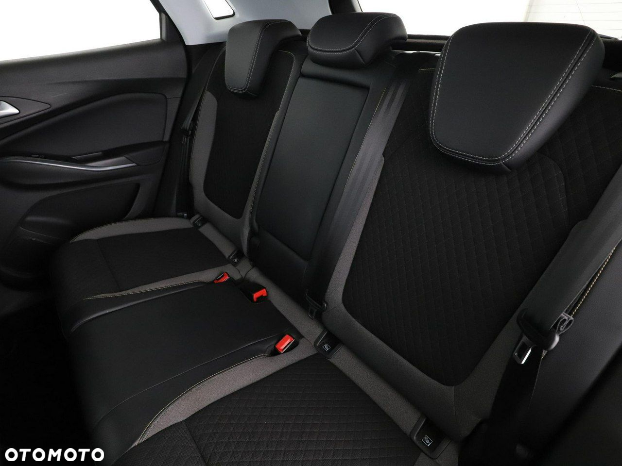 Opel Grandland X 1.2 Start/Stop Automatik Design Line - 17