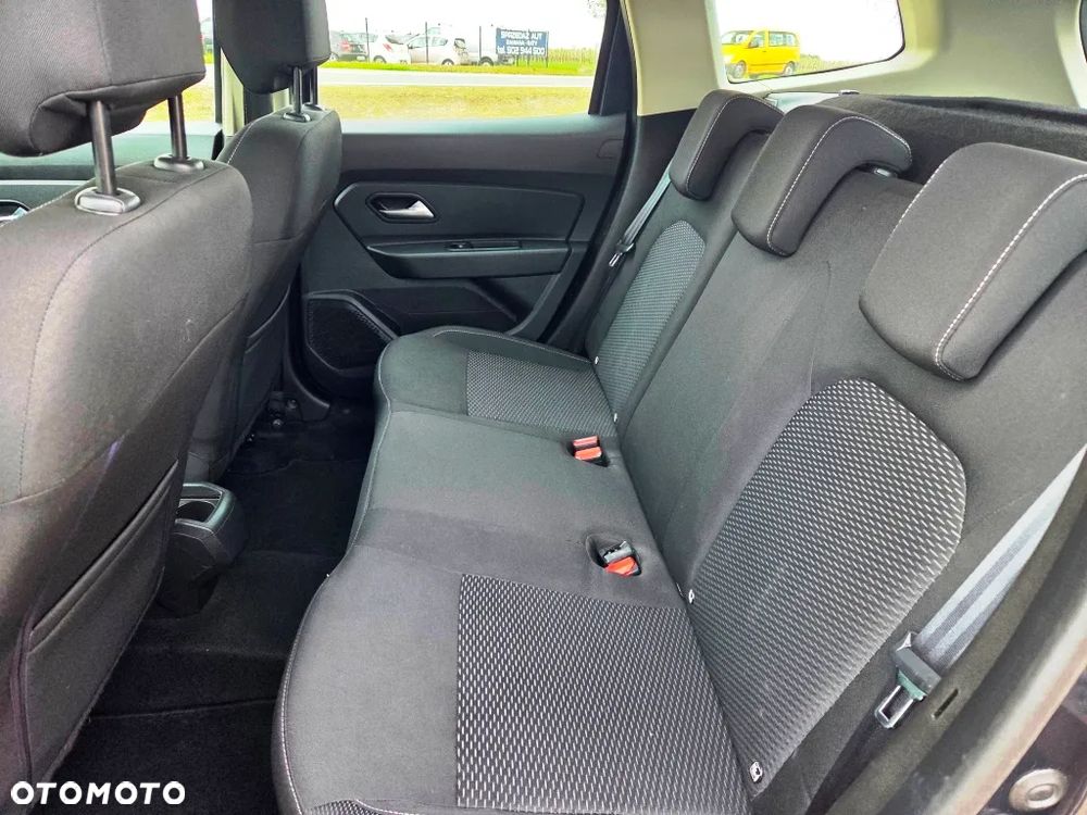 Dacia Duster 1.6 SCe Prestige - 29