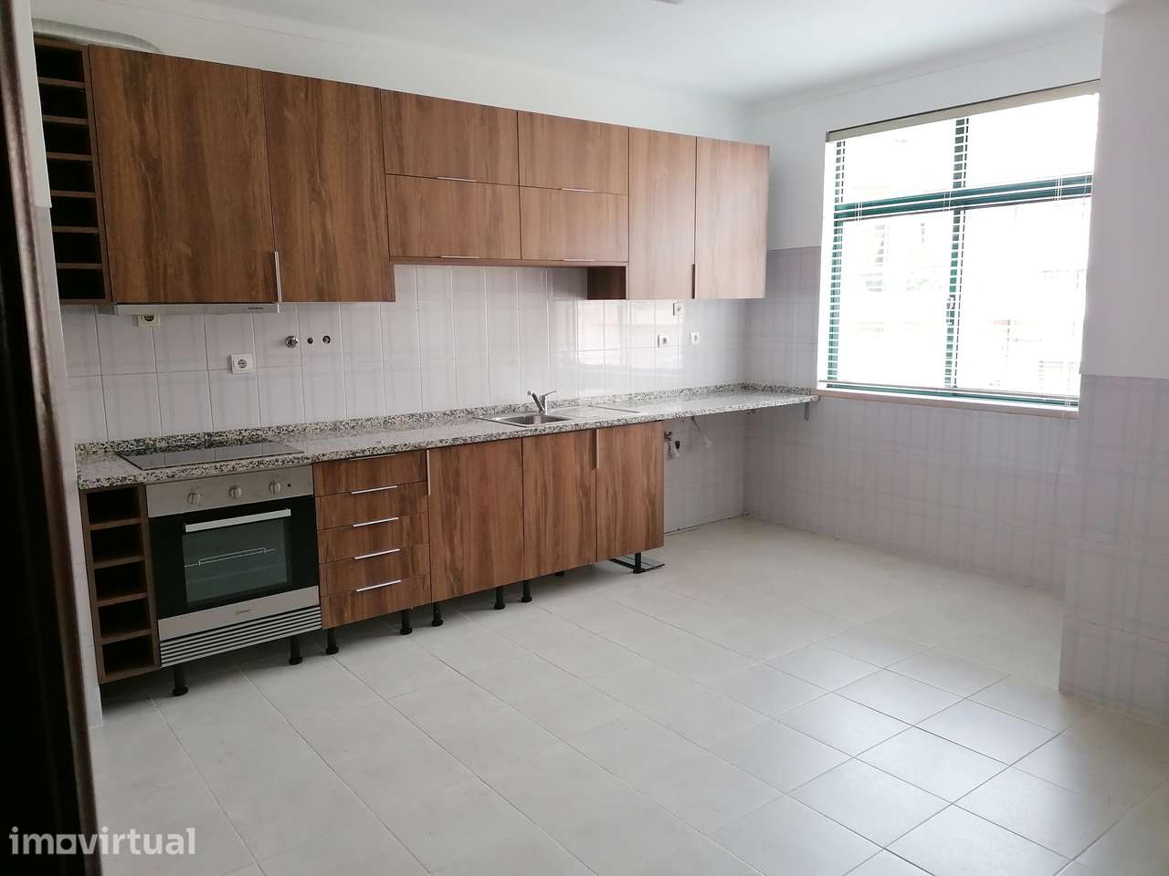 T3 Espaçoso com Garagem - Negociável! - Grande imagem: 4/25