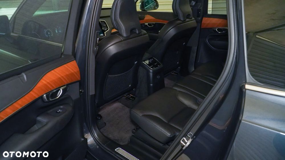 Volvo XC 90 T8 AWD Plug-In Hybrid Inscription 7os - 23