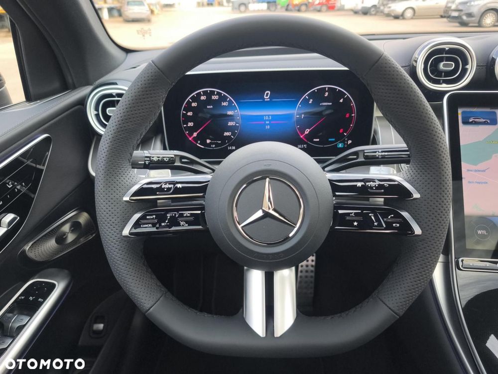 Mercedes-Benz GLC - 15