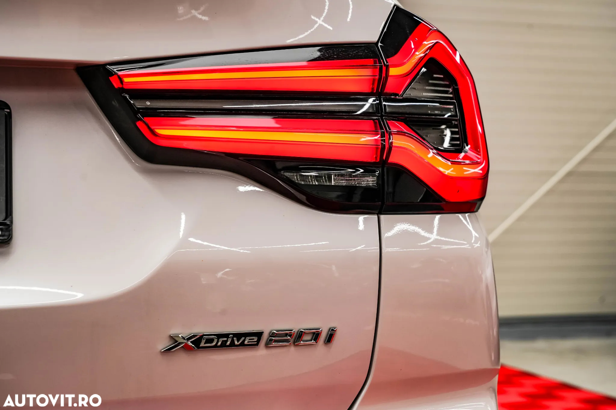 BMW X3 xDrive20i AT xLine - 20