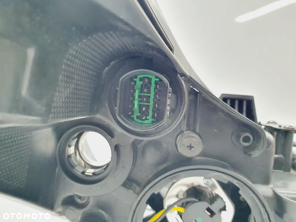 KIA CEED II 12r+ LEWA LAMPA PRZÓD SOCZEWKA LED ORY EU - 7