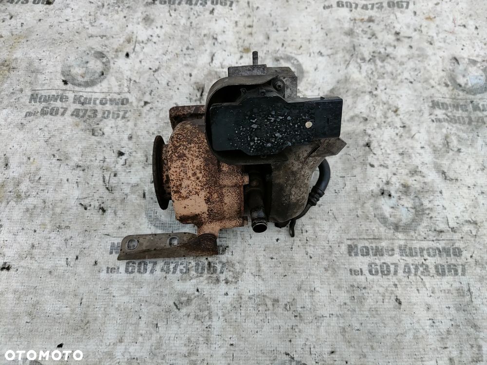 BMW E87 E81 E90 E91 2.0d M47 Turbosprężarka 7795496 - 5