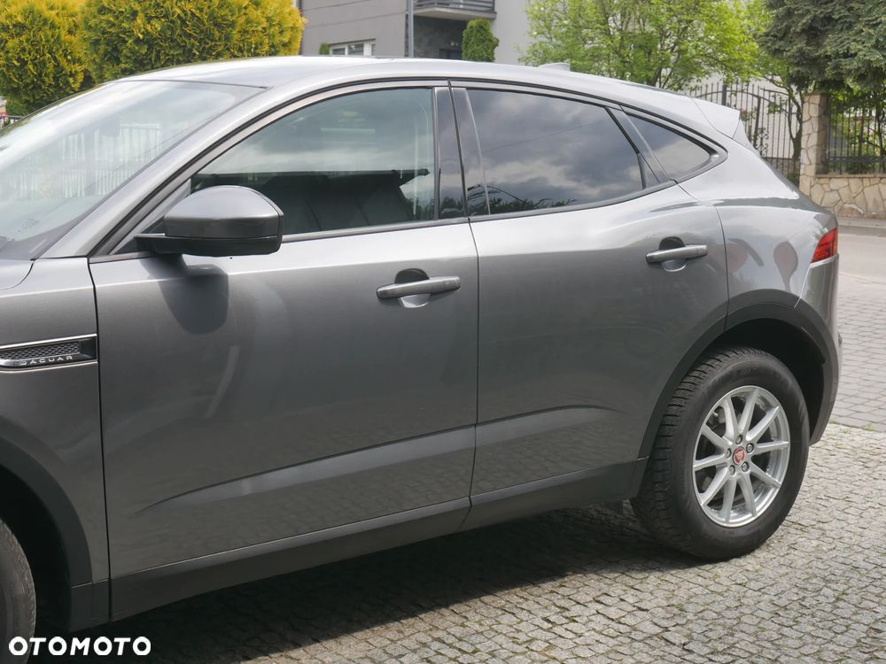 Jaguar E-Pace D200 AWD R-Dynamic - 13