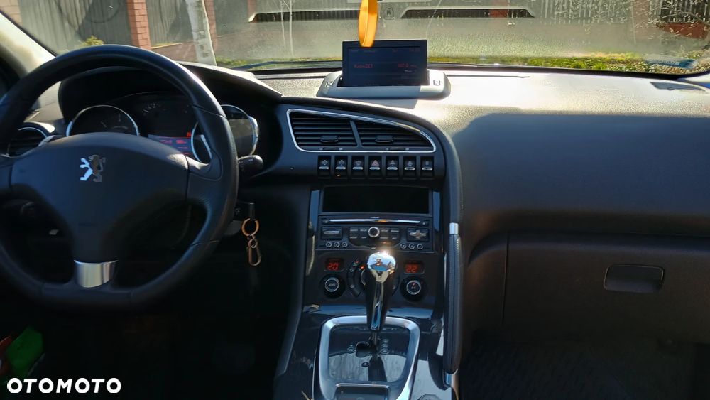 Peugeot 3008 e-HDi FAP 110 EGS6 Stop&Start Active - 13