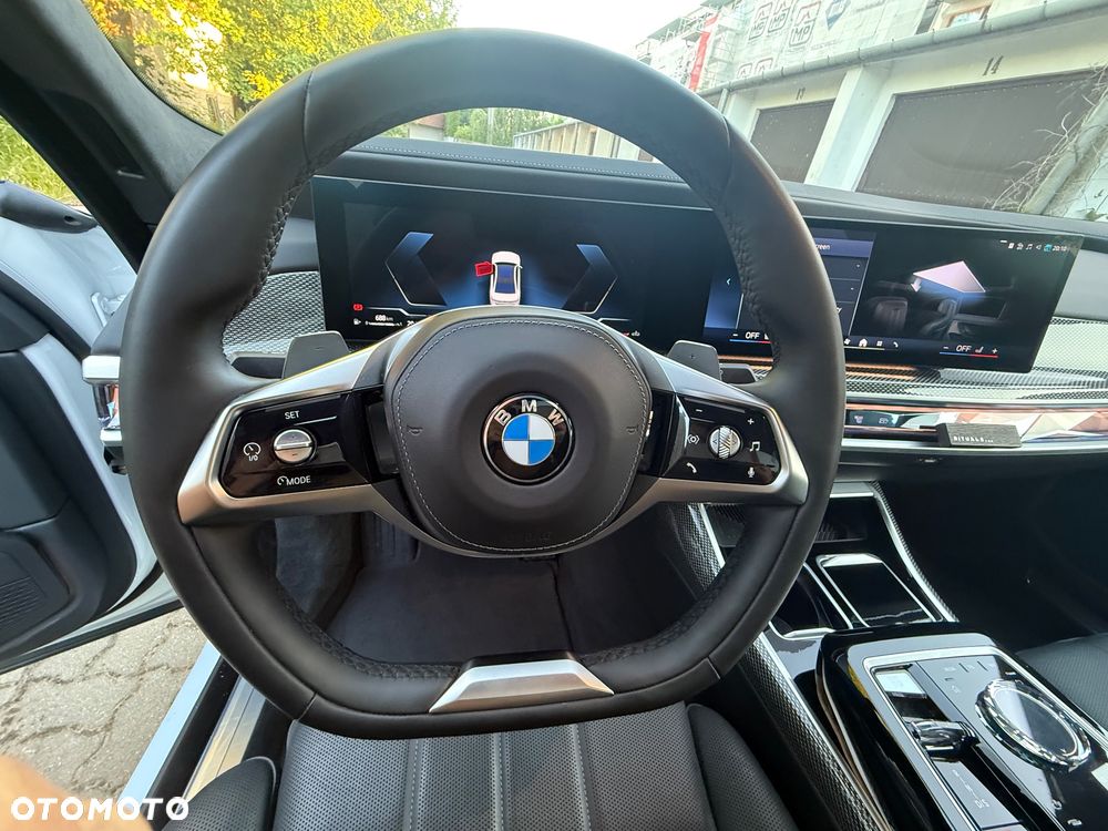 BMW Seria 7 - 34