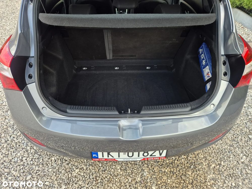 Hyundai i30 1.4 Intro Edition - 8