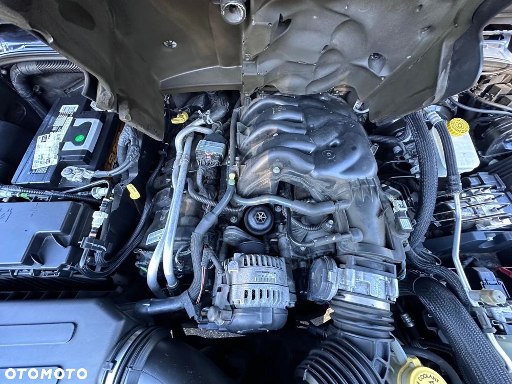 Jeep Wrangler Unlimited 3.6 Automatik Sahara - 24