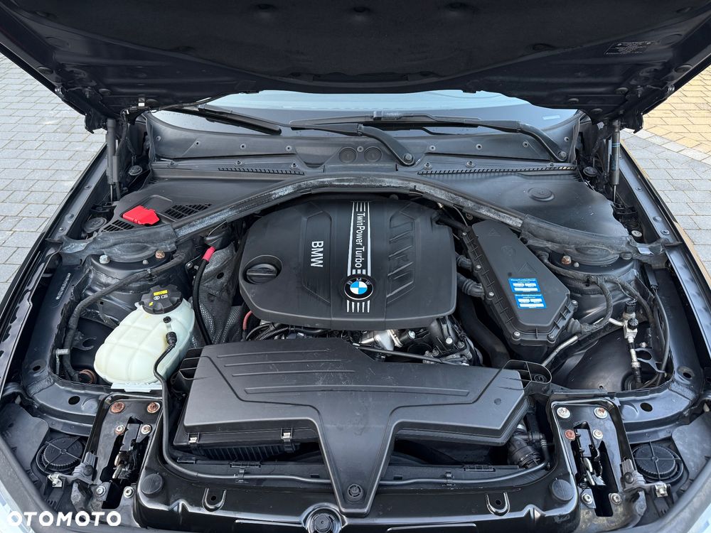 BMW Seria 2 218d Sport Line - 3