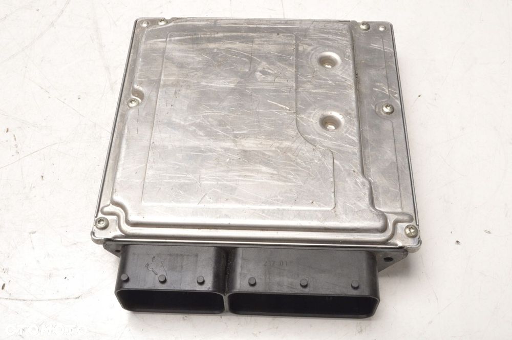 BMW E65 740D STEROWNIK SILNIKA 7793026 0281010899 - 4