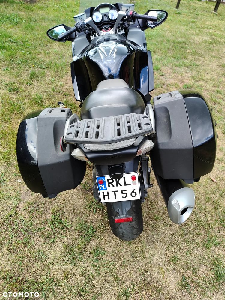 Kawasaki GTR - 7