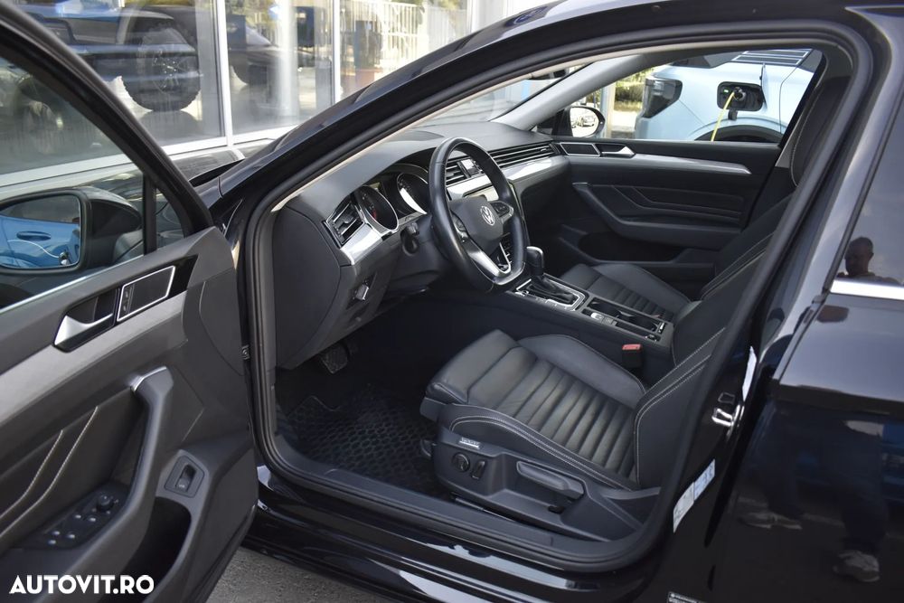 Volkswagen Passat 2.0 TDI DSG Highline - 32