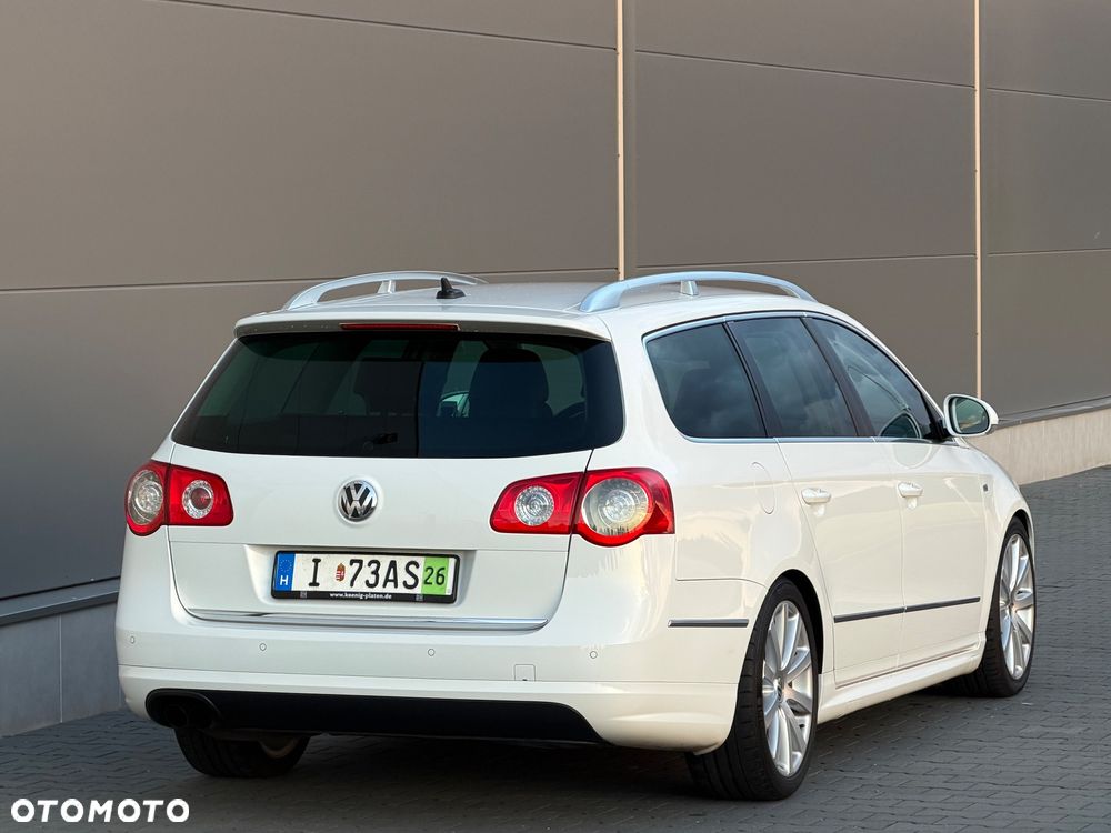 Volkswagen Passat - 12