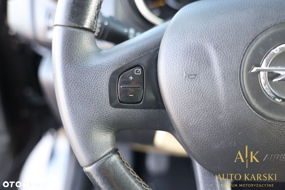 Opel Vivaro - 22