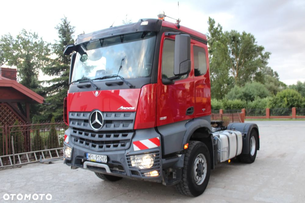 Mercedes-Benz AROCS 1851 z Niemiec 4x4 - 1
