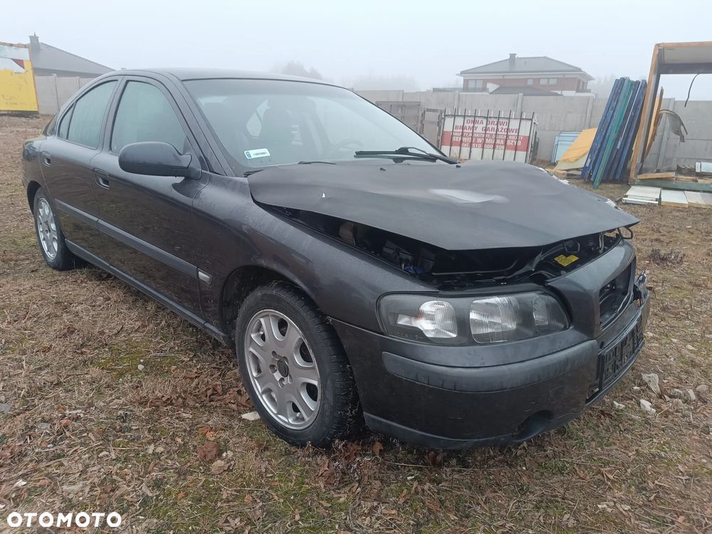 SAMOCHÓD NA CZĘŚCI - VOLVO S60 I Drzwi Prawe Lewe Klapa do założenia w kolor 427 - 26 Dostawa GWARANCJA !!! Ćwiartka Drzwi Podłużnica Wanna Cały na części GWARANCJA !!! Przód Tył Zestaw Komplet Drzwi Klapa Zderzak Błotnik Maska Grill Atrapa Szyba Pas Lampa Lusterko Boczki Fotel Kanapa Kokpit Deska Rozdzielcza Przełącznik Włącznik Sterownik Przewody Wiązka Instalacja Moduł Komputer Czujnik Listwa Pompa Alternator Wtryski Głowica Rozrusznik Kompresor Sprzęgło Dwumas Silnik Skrzynia ABS Klimatyzacji Paliwa Wspomagania Kolektor Turbina Przepustnica Zawór Chłodnica Koło Hak Belka Sanki Zawieszenie Mcpherson Półoś Amortyzator Wydech Tłumik Zacisk Most - 5