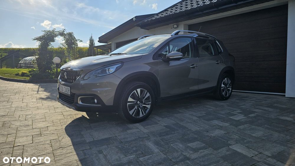 Peugeot 2008 1.2 Pure Tech GPF Allure S&S - 3