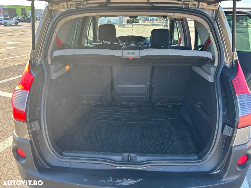 Renault Scenic 1.9dCi SL Conquest - 6