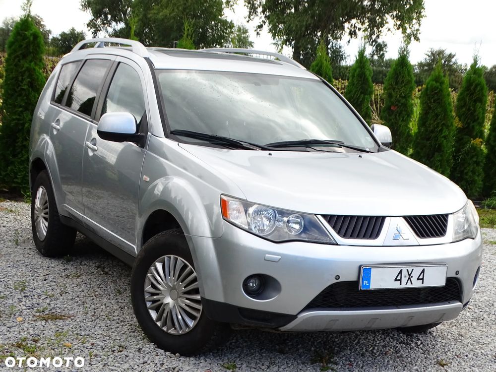 Mitsubishi Outlander - 24