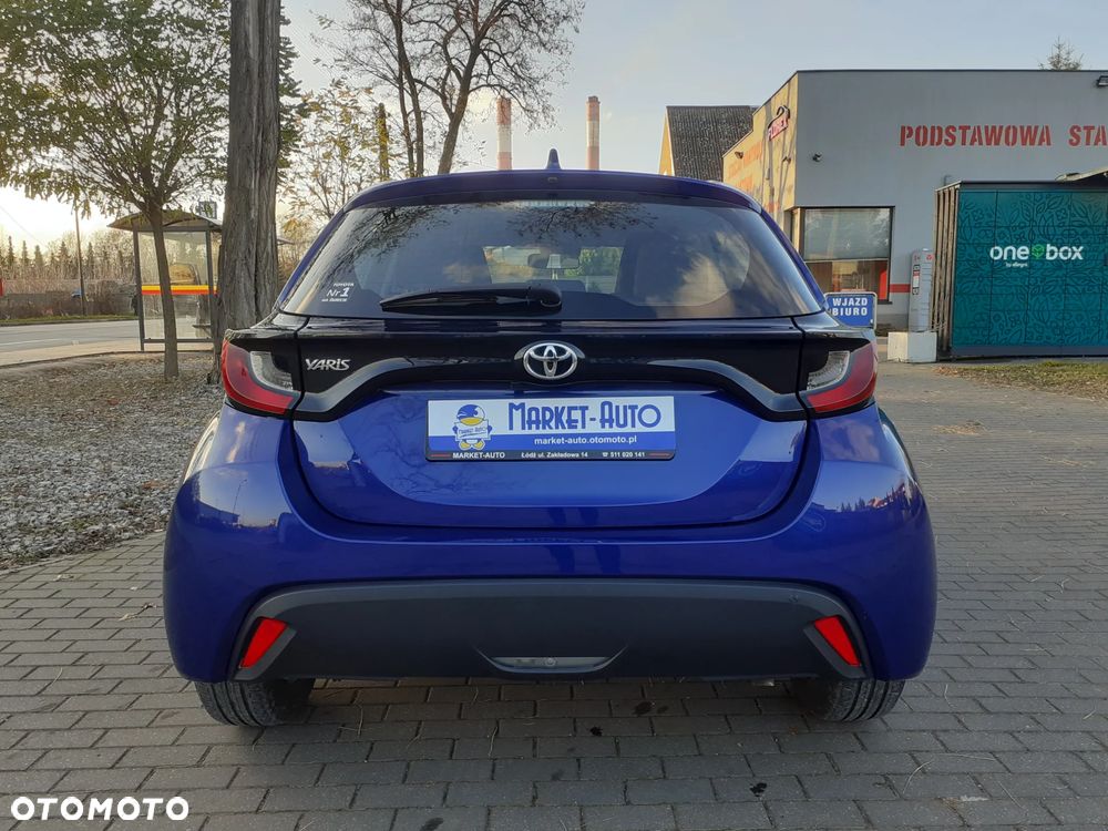Toyota Yaris - 4