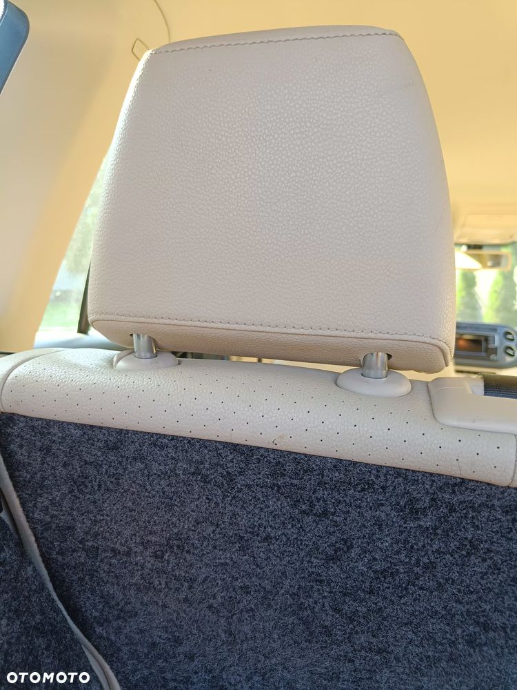 Volkswagen Tiguan - 34