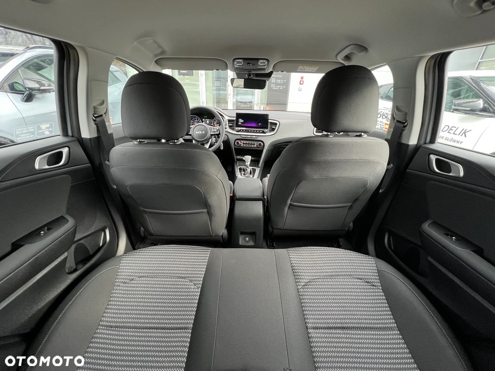 Kia Ceed 1.5 T-GDI M DCT - 14