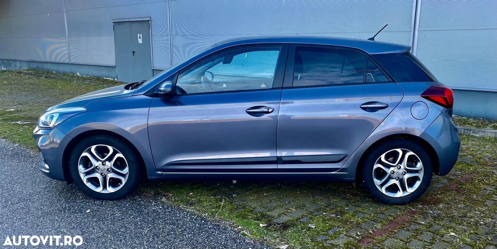 Hyundai i20 1.25 M/T LED Line - 1