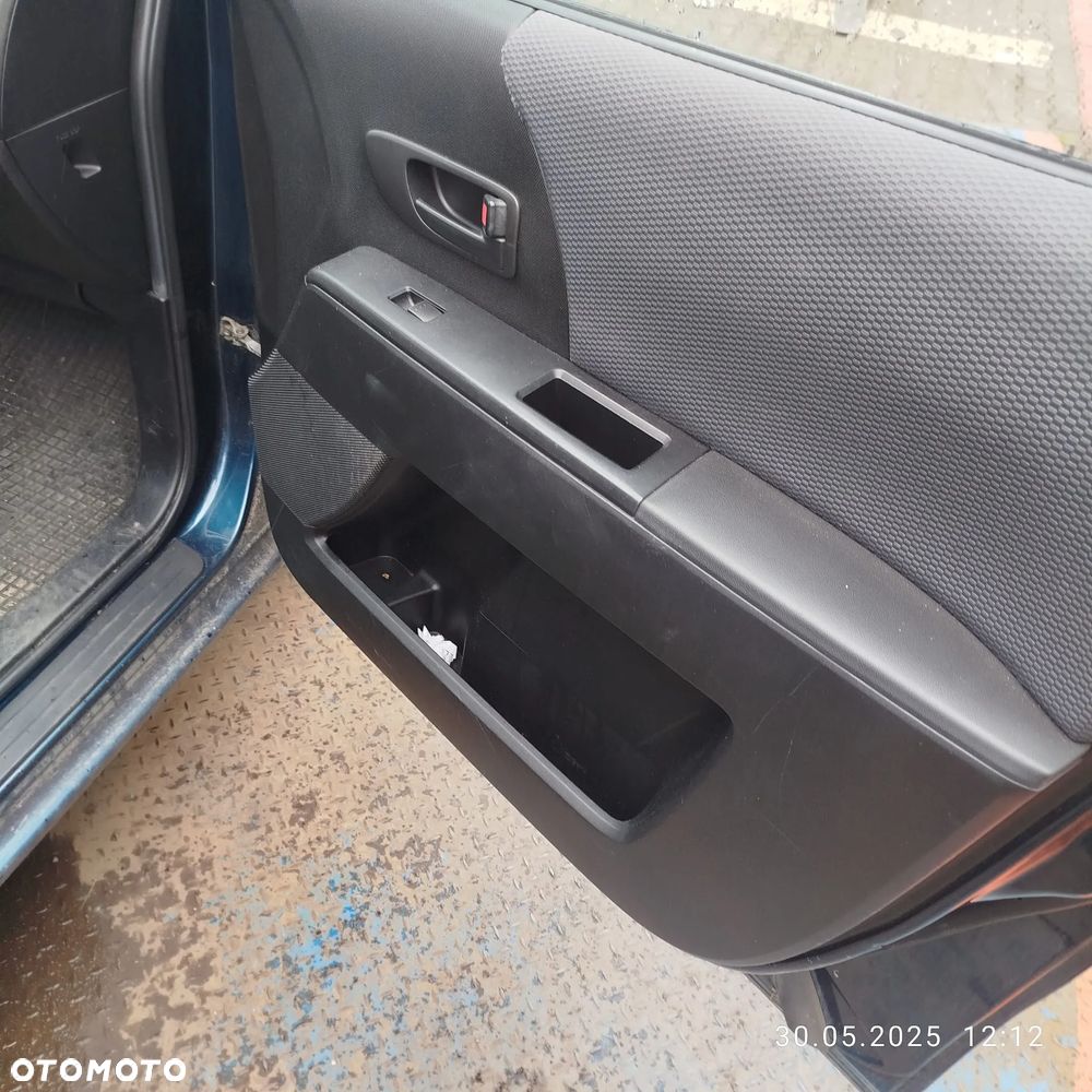 Mazda 5 na części - 6