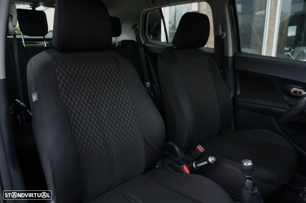 Toyota Urban Cruiser 1.4 D-4D High Pack - 21